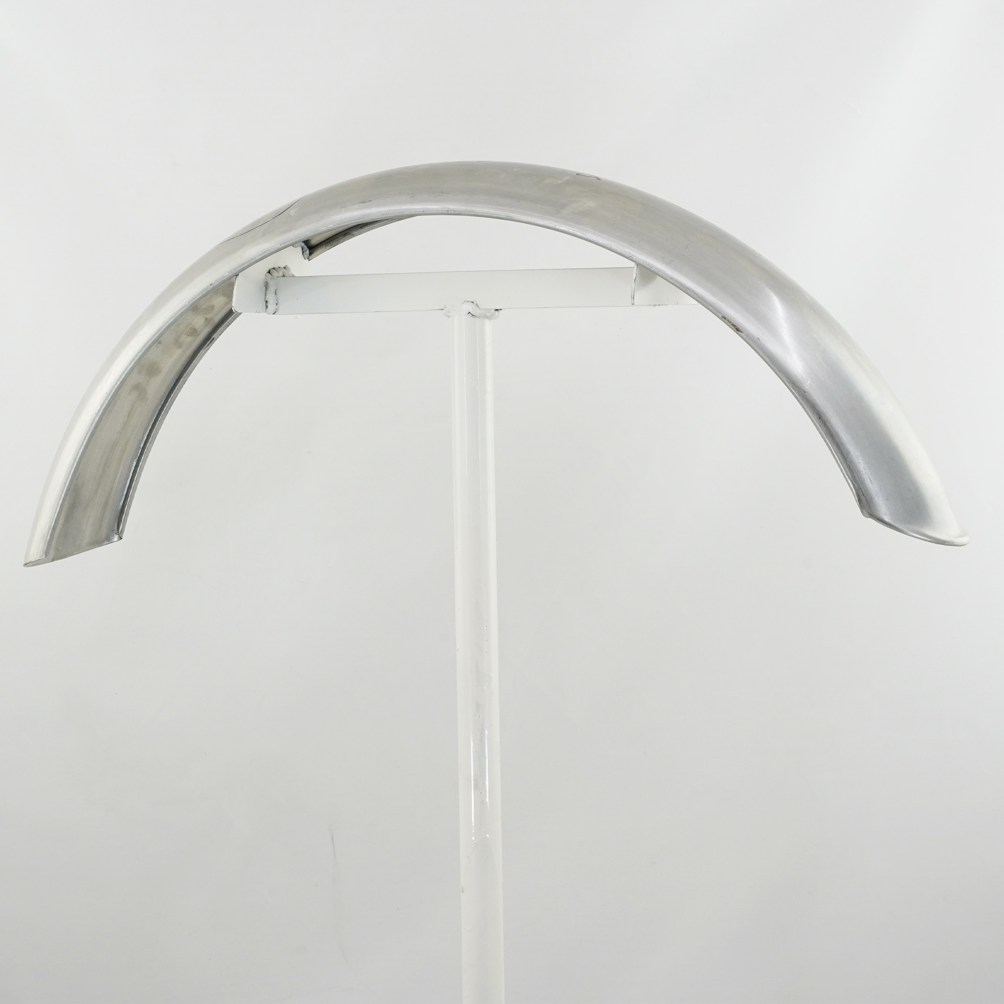 UNIVERSAL MC3 R13 1/2 36 BEADED ALLOY"